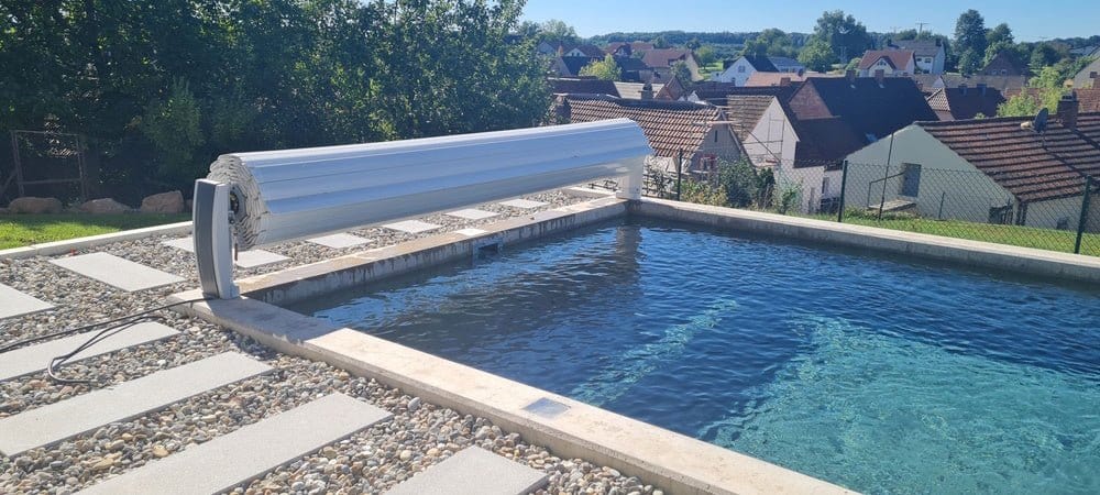 Pool Oberflurrollladen Covrex Top Gold mit Solar Lamellen - Poolstark.de