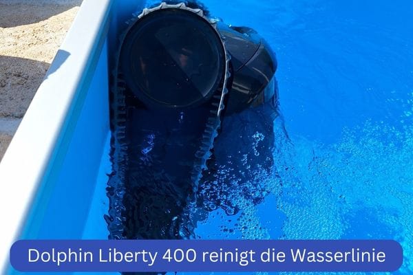 Akku Poolroboter Dolphin Liberty 400 von Maytronics: reinigt die Wasserlinie